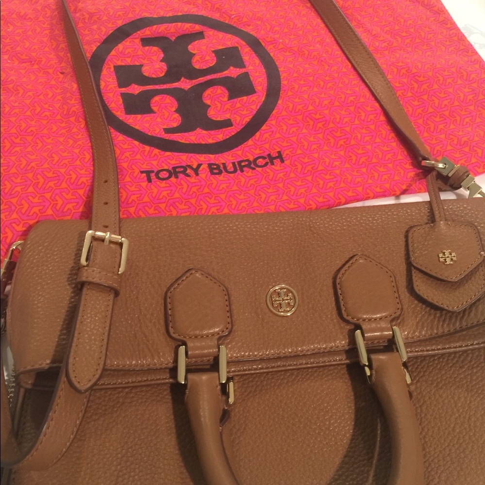 Tory Burch Pebble Leather Messenger Bag